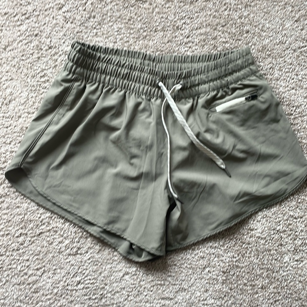 Vuori clementine short.